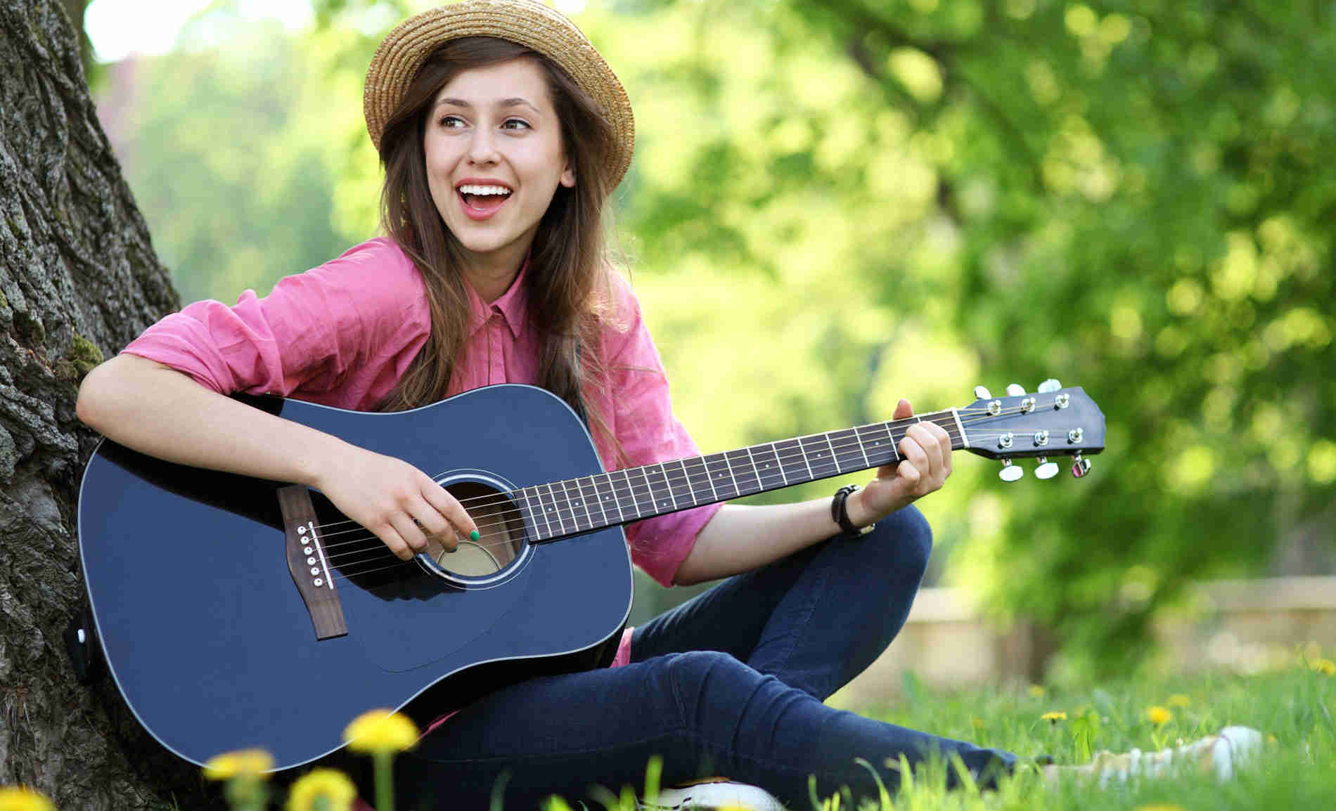 Learn guitar at your preferred timing and location